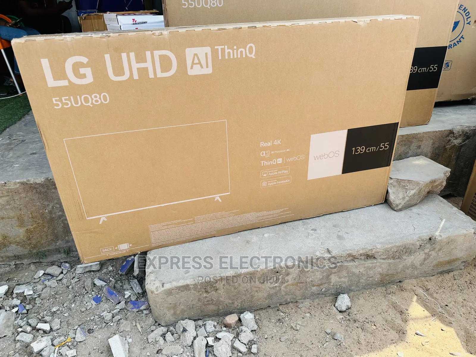High Glossey Spacial Design UHD LG 55UQ80003 55” Tv