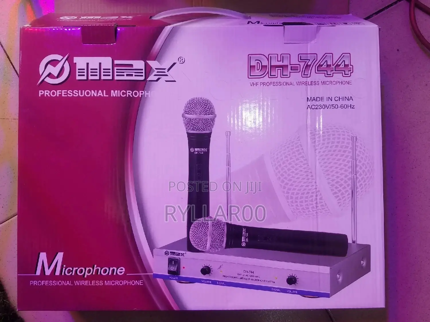 Max DH-744 Professional Wireless Microphone