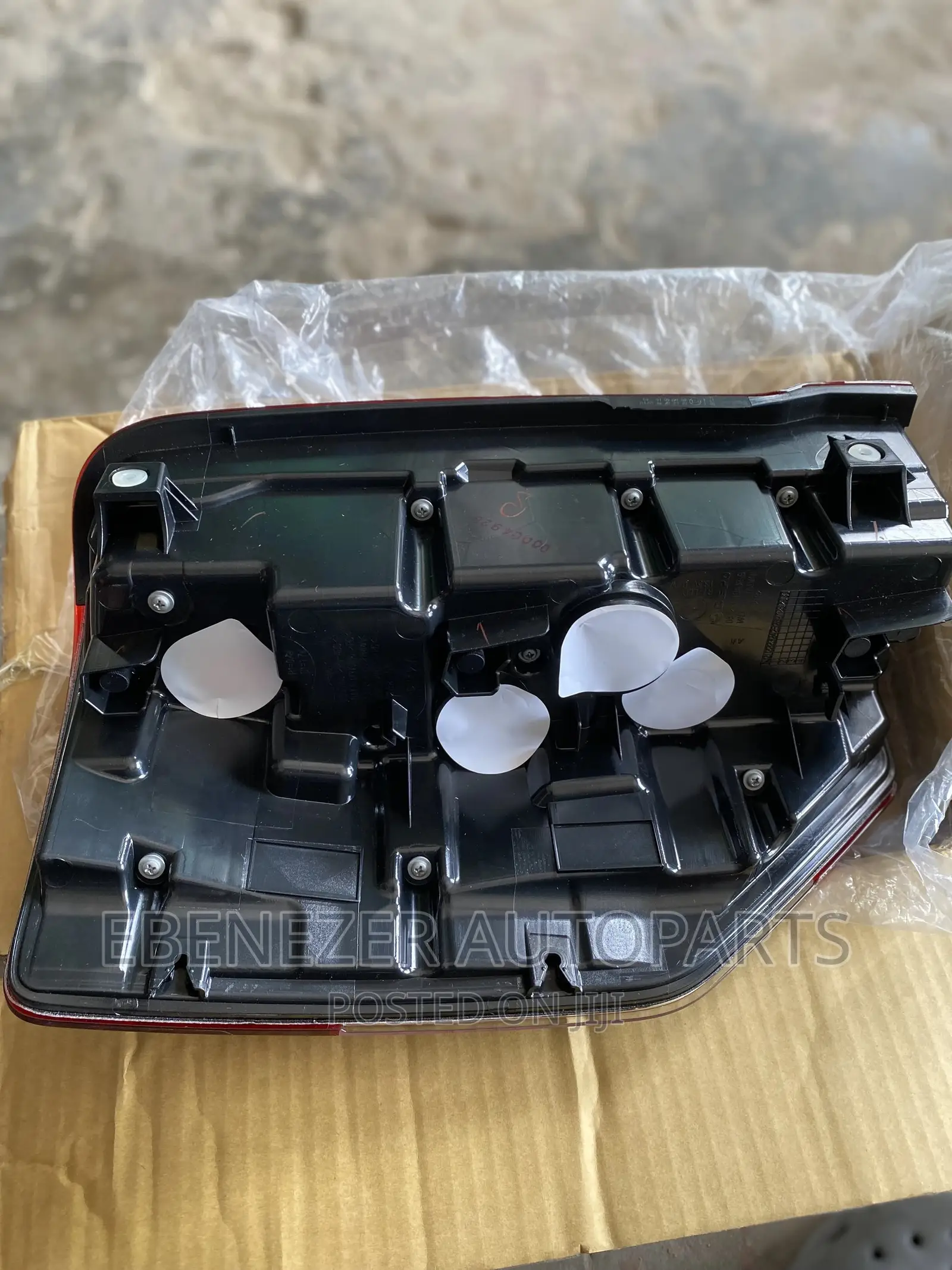 Mitsubishi L200 2020 Taillight
