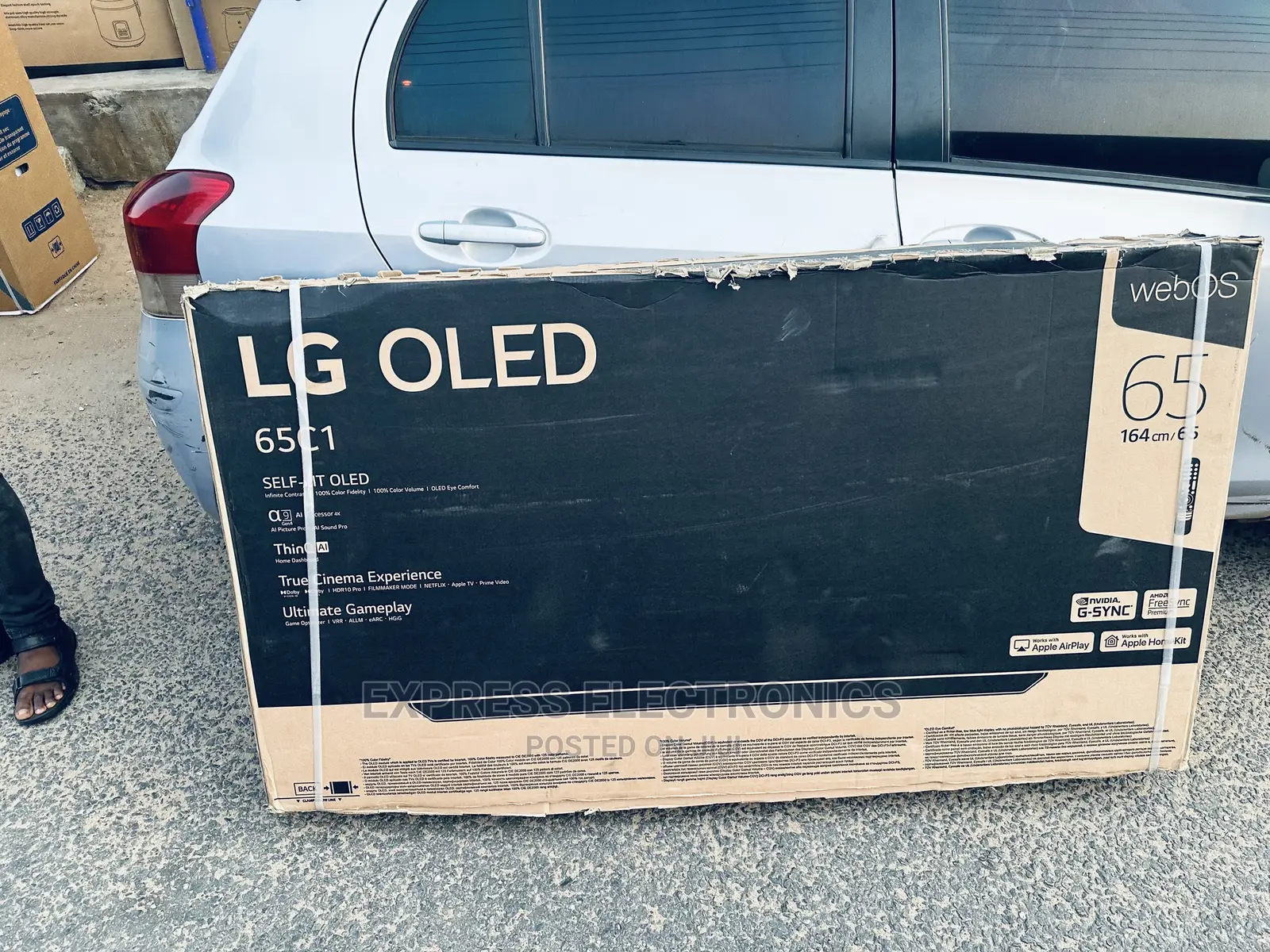 LG OLED TV 65 Inch C1 Series Cinema Screen Design