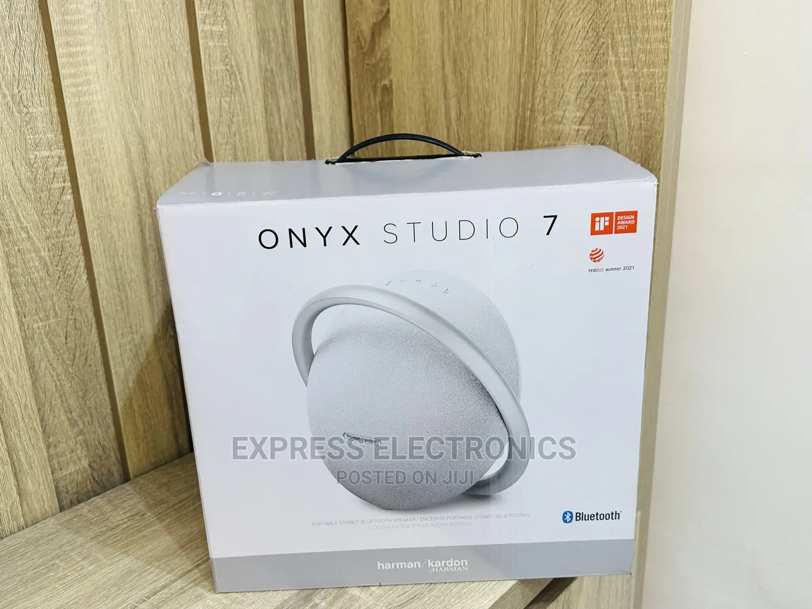 Mastered Visual and Sound Clear Onyx 7 Speaker