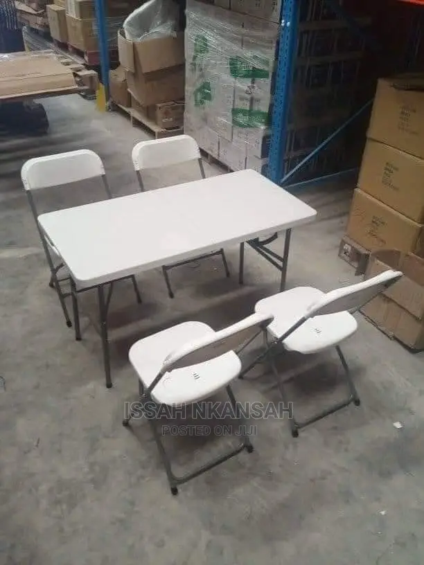 4 Chairs and Folding Table