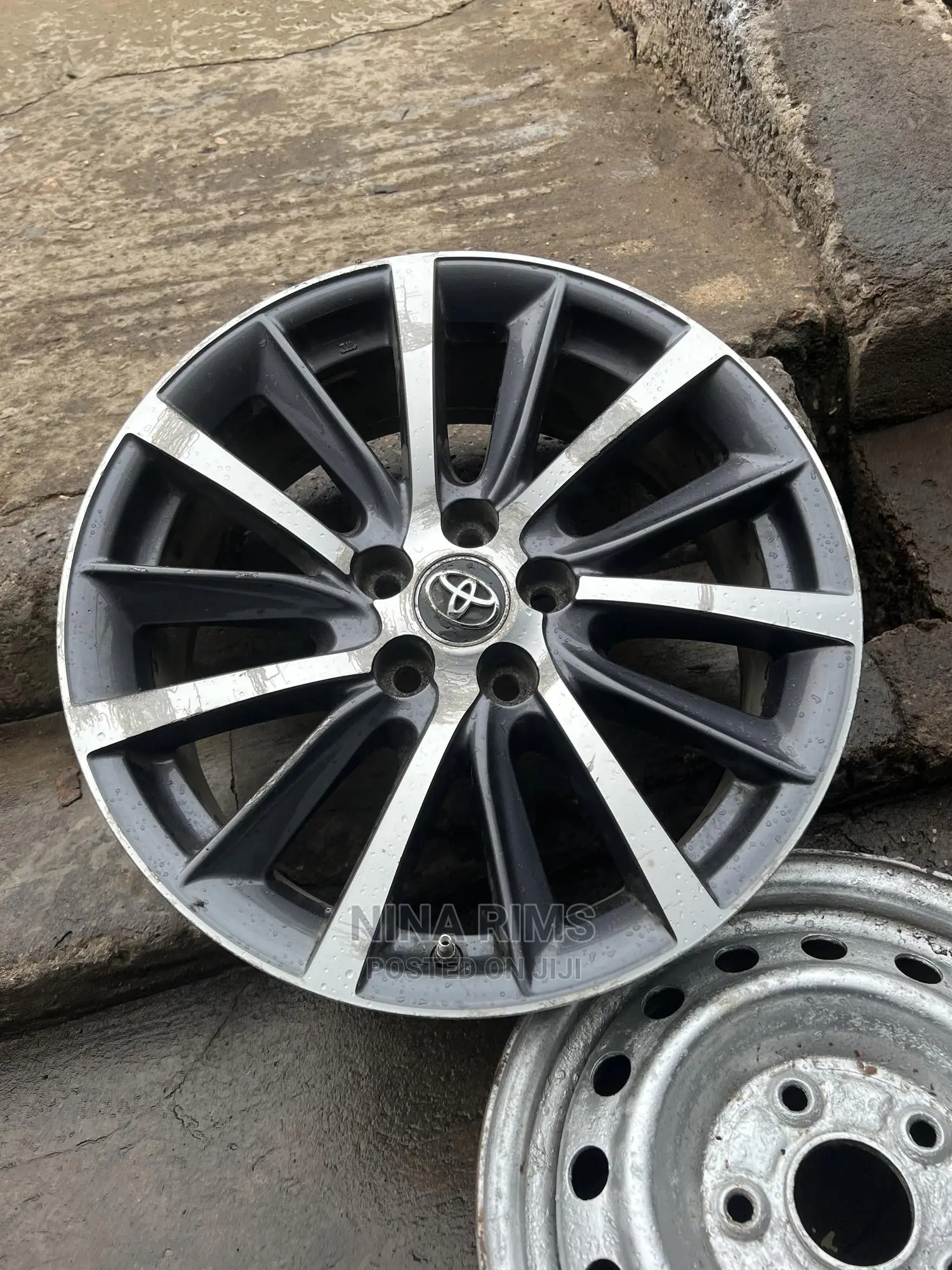 Home Used Toyota Rim