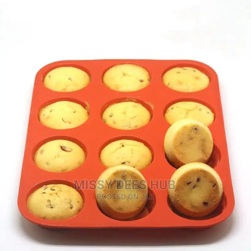 Silicone Cupcake Tray - 12 Holes