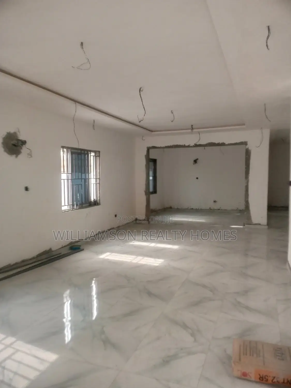 3bdrm House in Hfc Estate, Spintex for sale