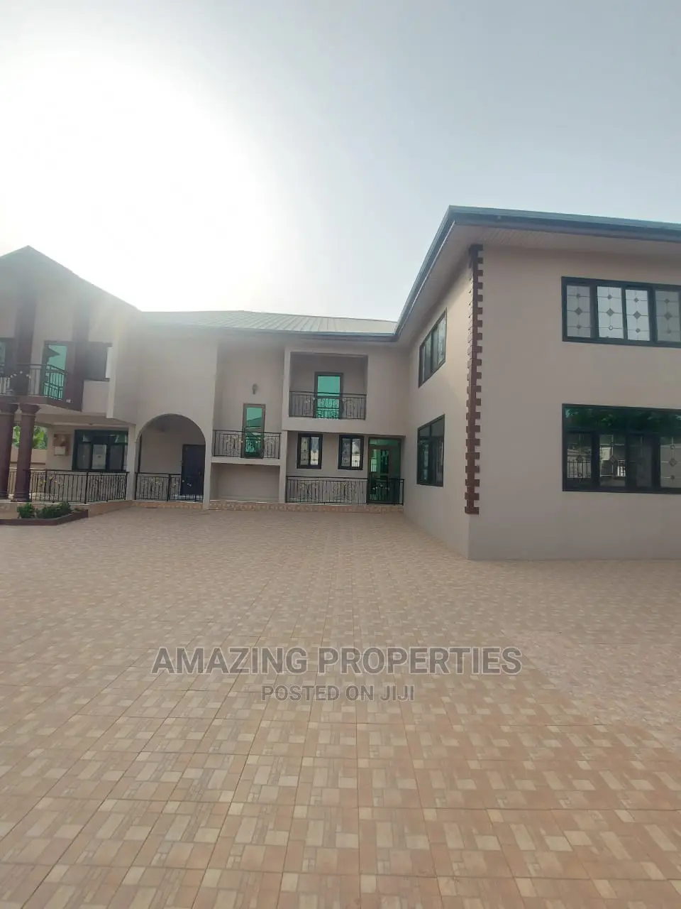 7bdrm House in East Legon for Rent