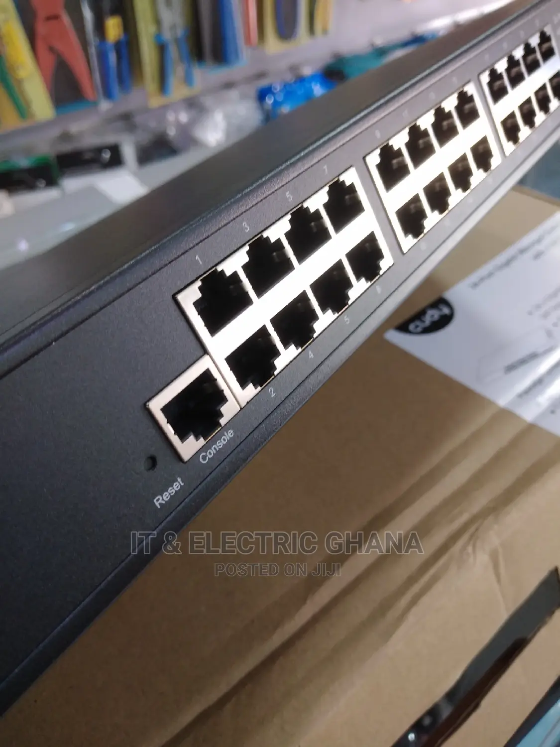 24 Port Layer 2 Managed Gigabit Switch With 4 SFP Slots