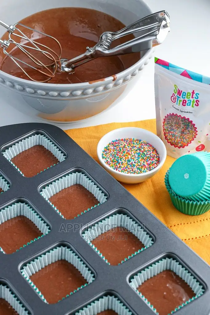 Square Cup Cake Tin 12 Holes