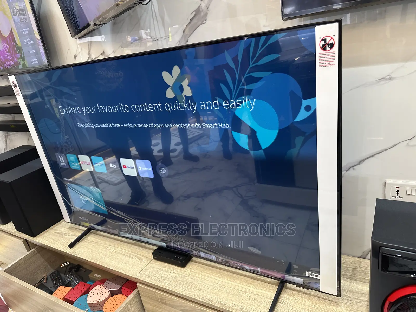 Samsung Crystal Processor Uhd 60”Au7172 Tv