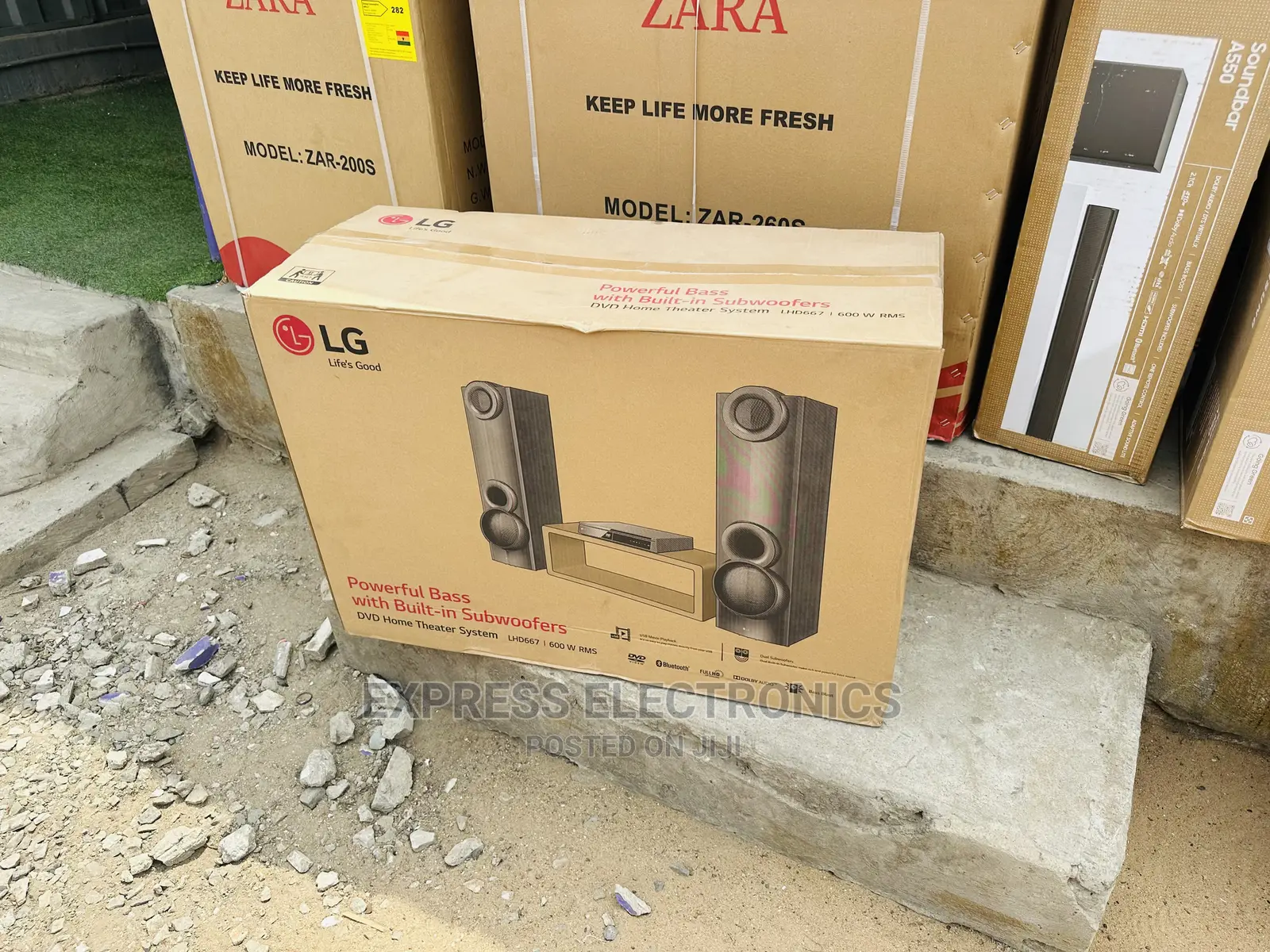 Mesmeric Newly Sealed 600w LG Home Theater System LHD667T