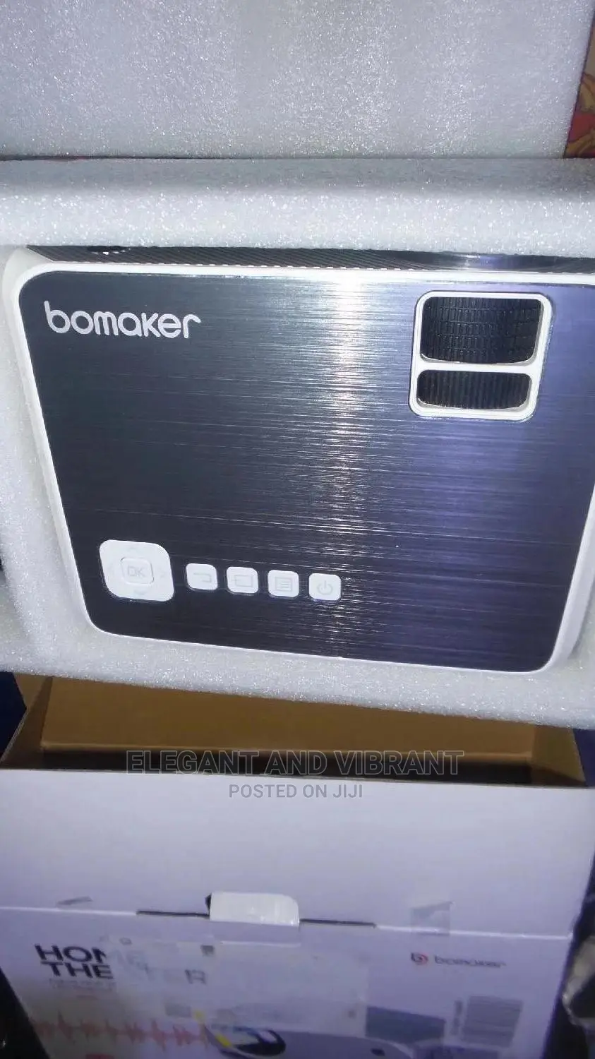 Brand New WIFI Bomaker Projector From the Uk