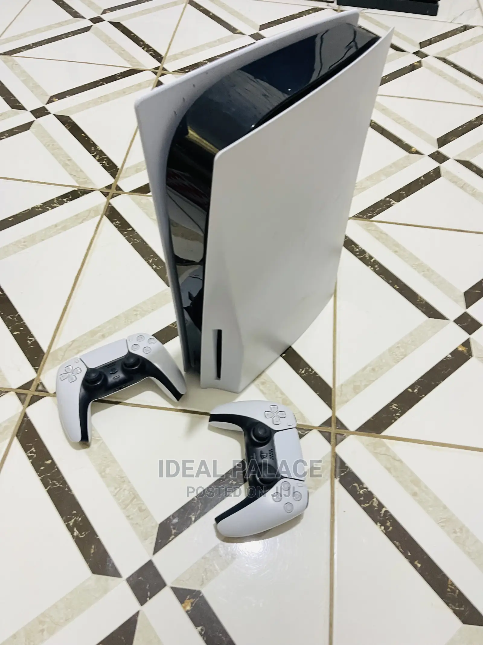 Playstation 5 With 5 Games