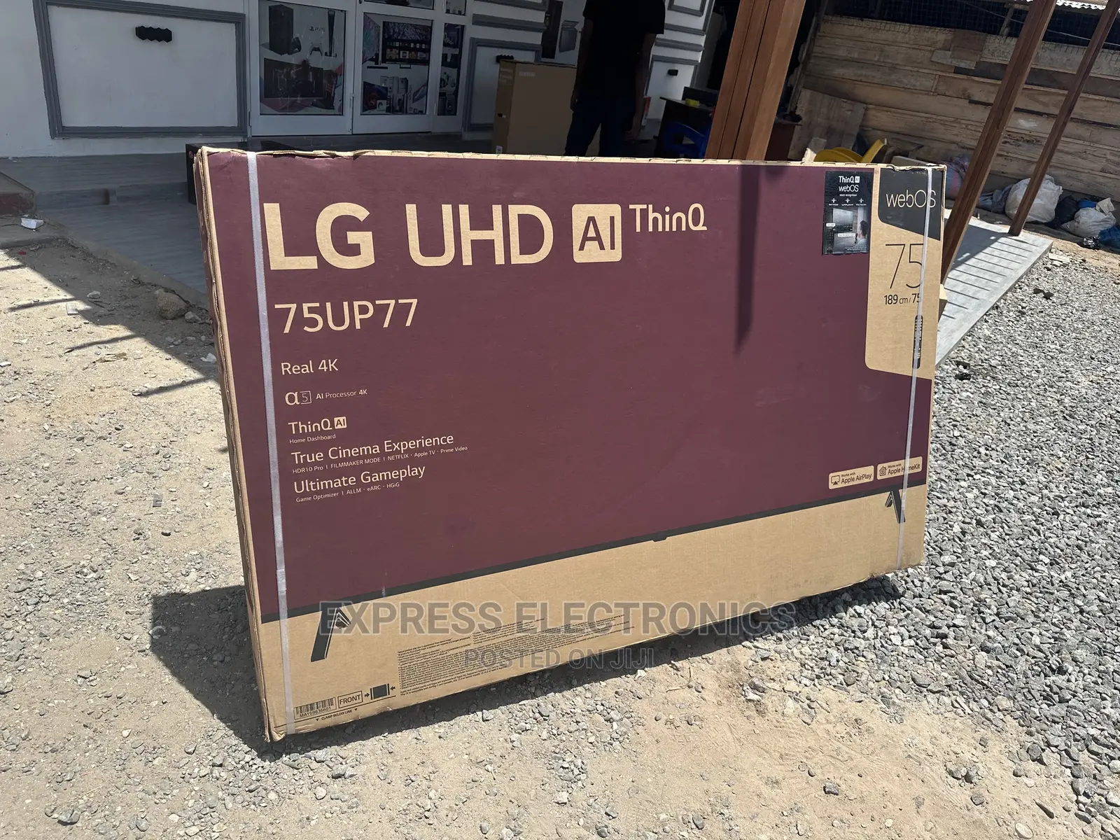 Glossy Diagonal Display UHD LG 75”Series Up77 Tv +Theater