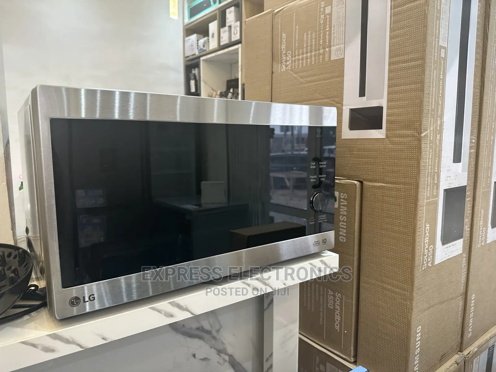 Stainless Steel Sliver Microwave LG 42L MH8265DIS