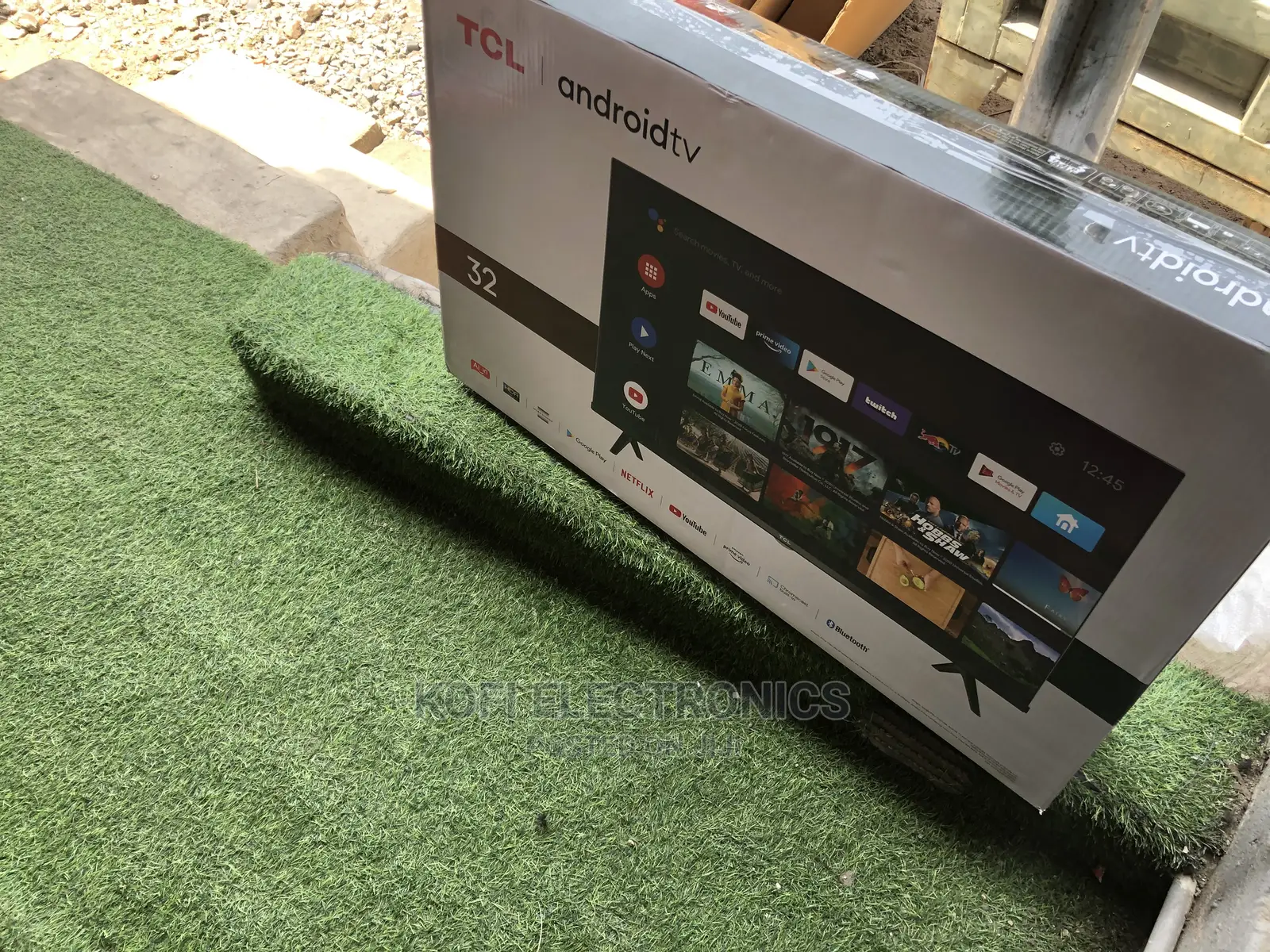 Sleek TCL 32'' 32D3200 Smart Android LED TV