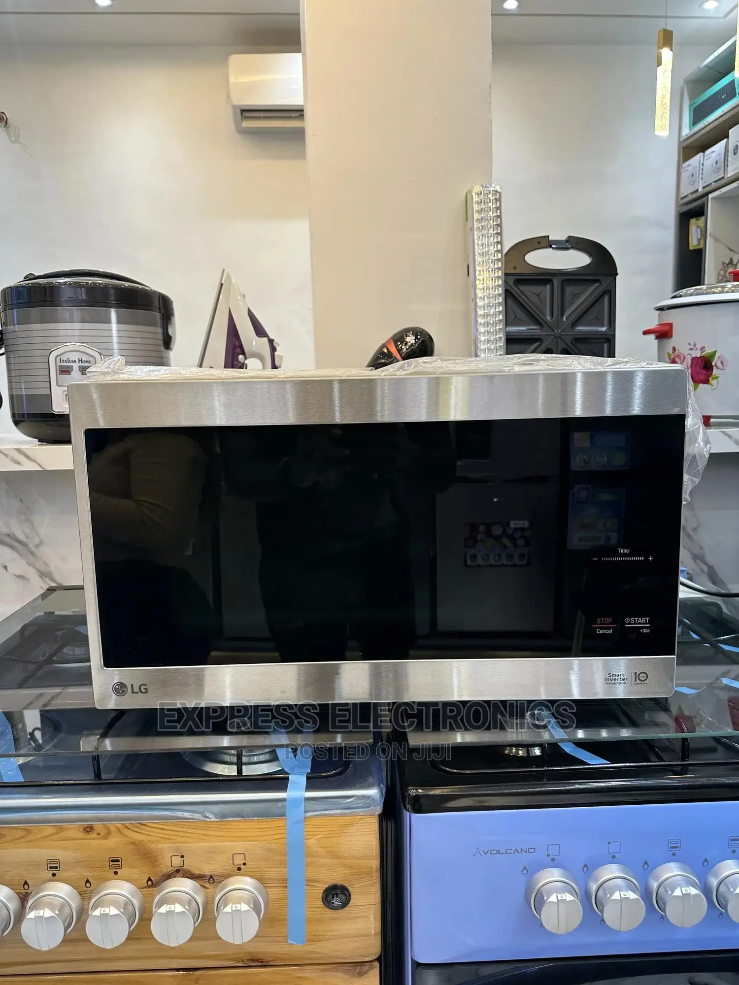 Bake Warm LG Heat Microwave Oven MH8265DIS
