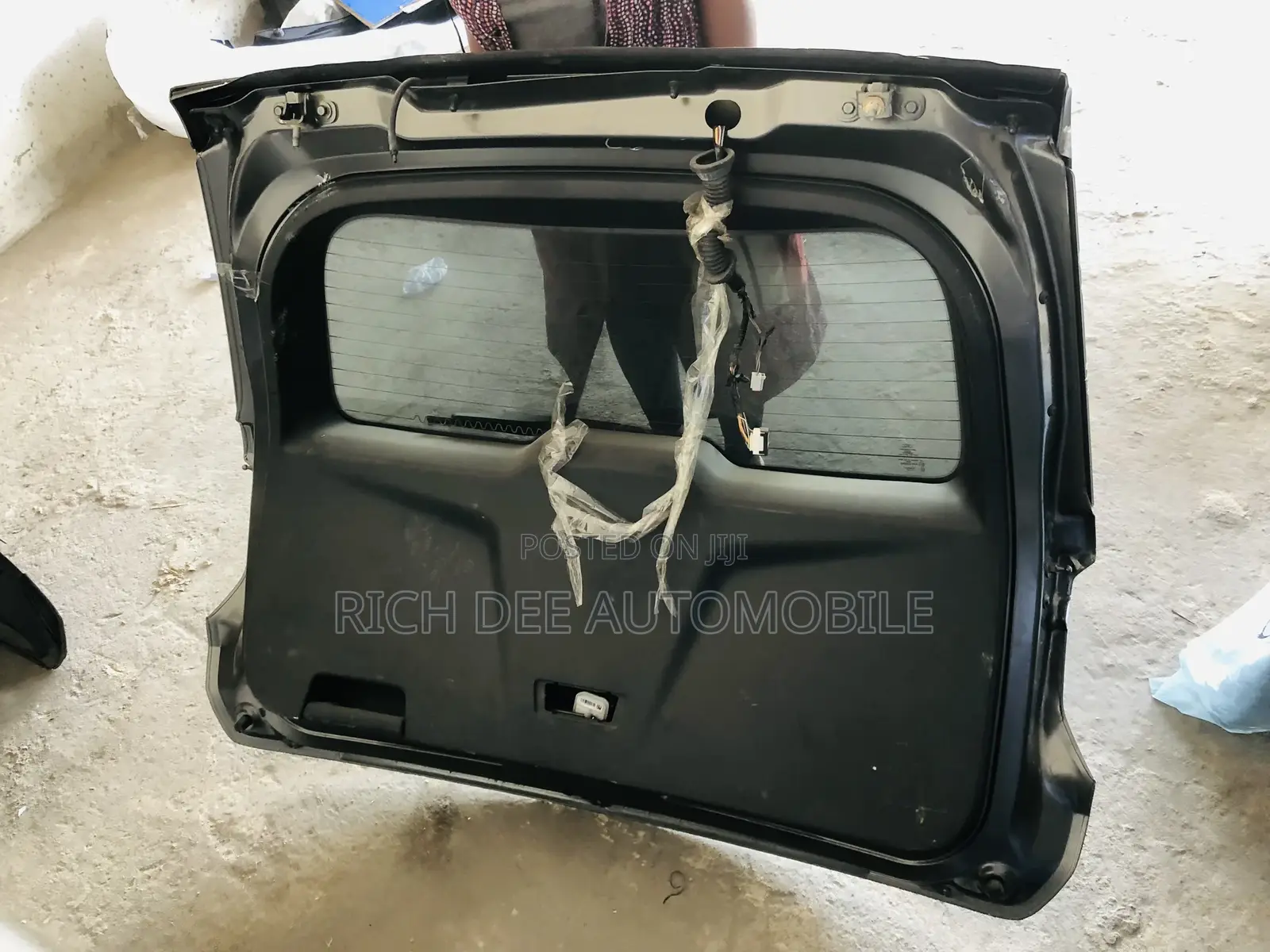 Ford Explorer 2018 Boot Complete