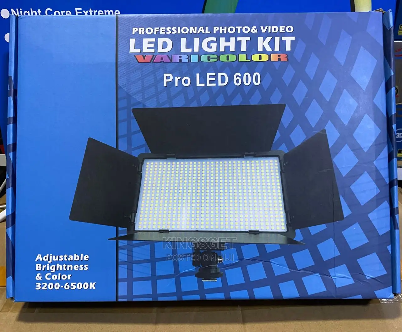 Pro Led 600 Light Kit With Battery, Adapter and Stand