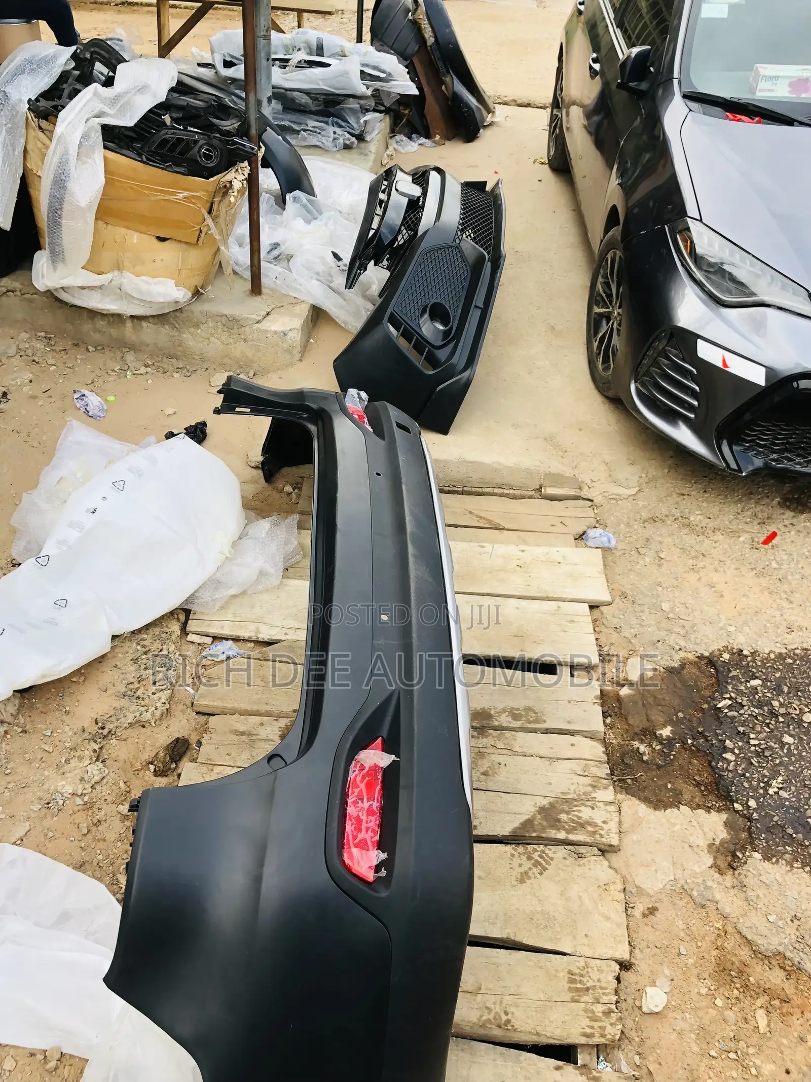 Kia Sorento 2018 Back Bumper Complete