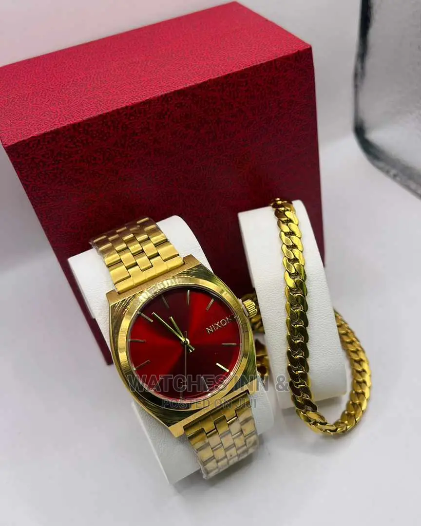 Nixon Watch With Chain
