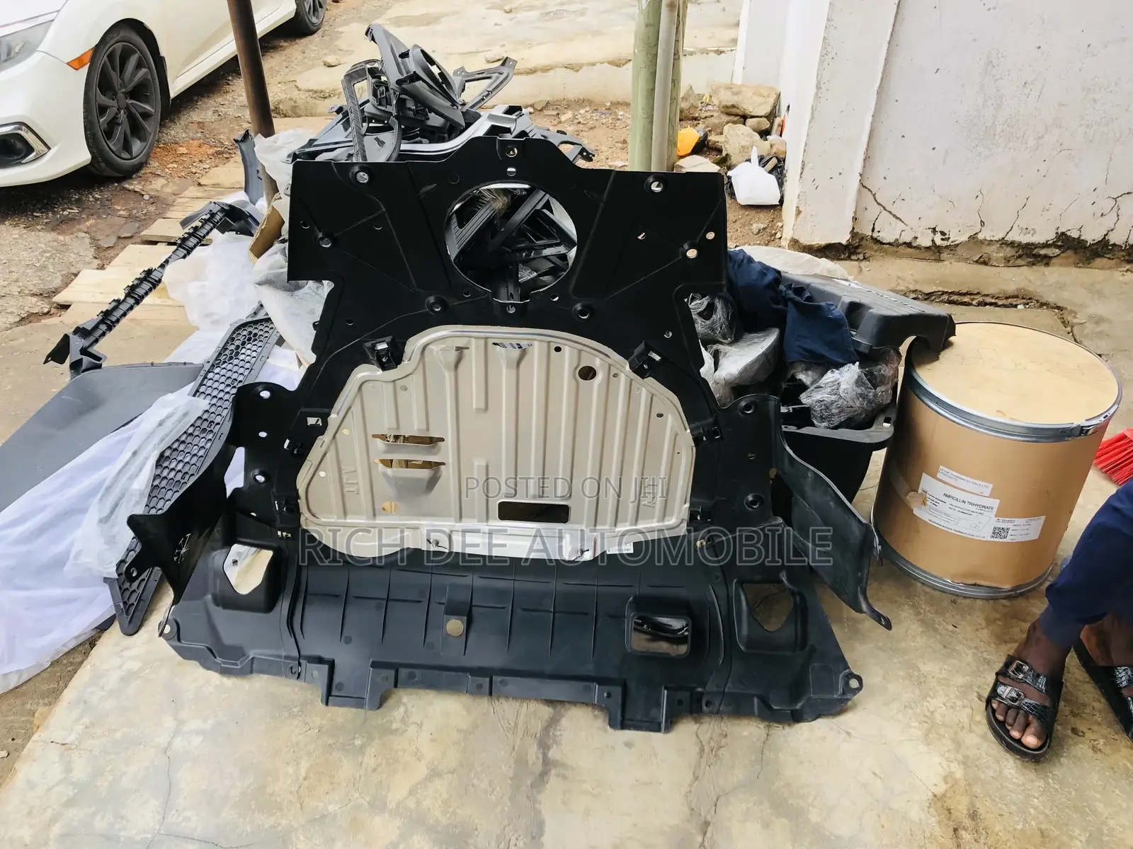 CRV 2017 Under Cover