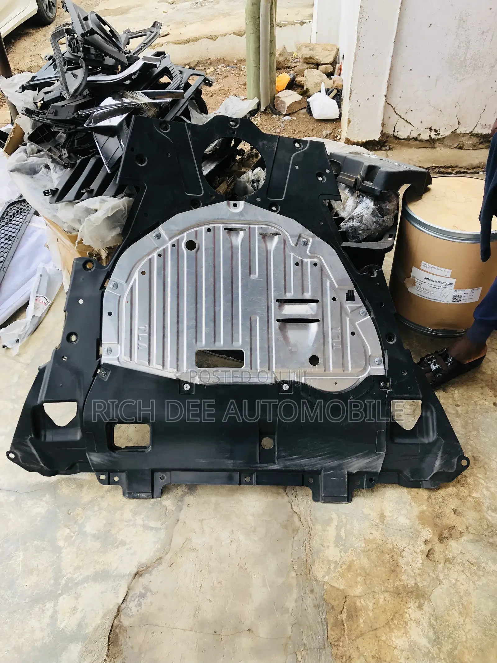 CRV 2017 Under Cover