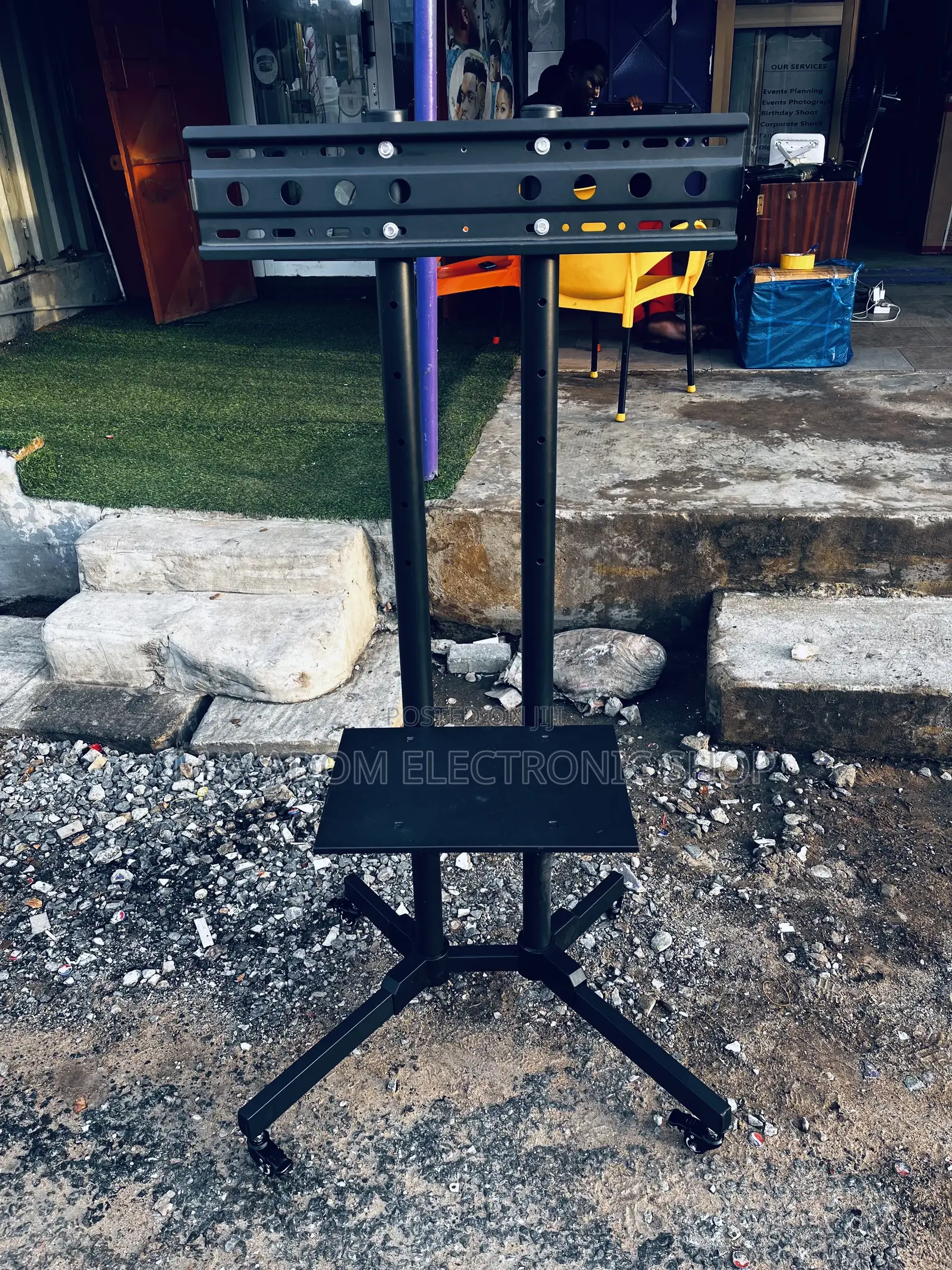 Solid Movable Tv Stand With Shelf Suitable for Tv 32”-70”