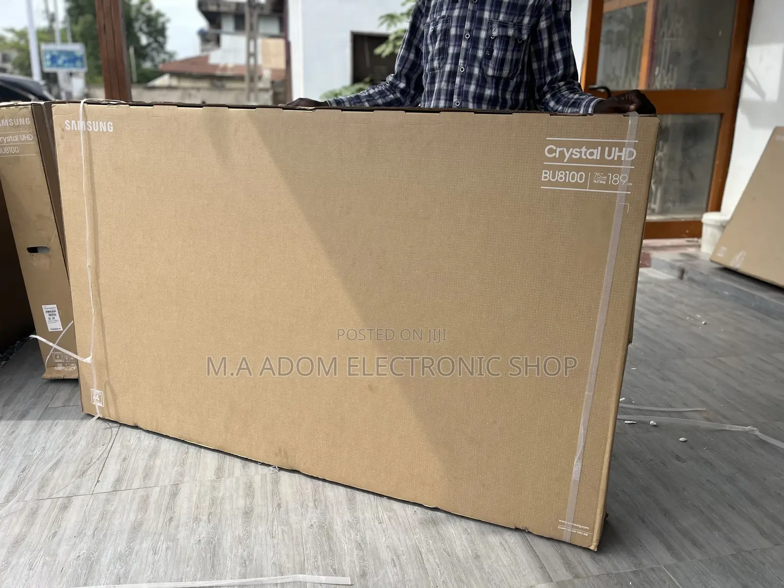 Samsung 75” UHD Ultra 2022 Model Tv