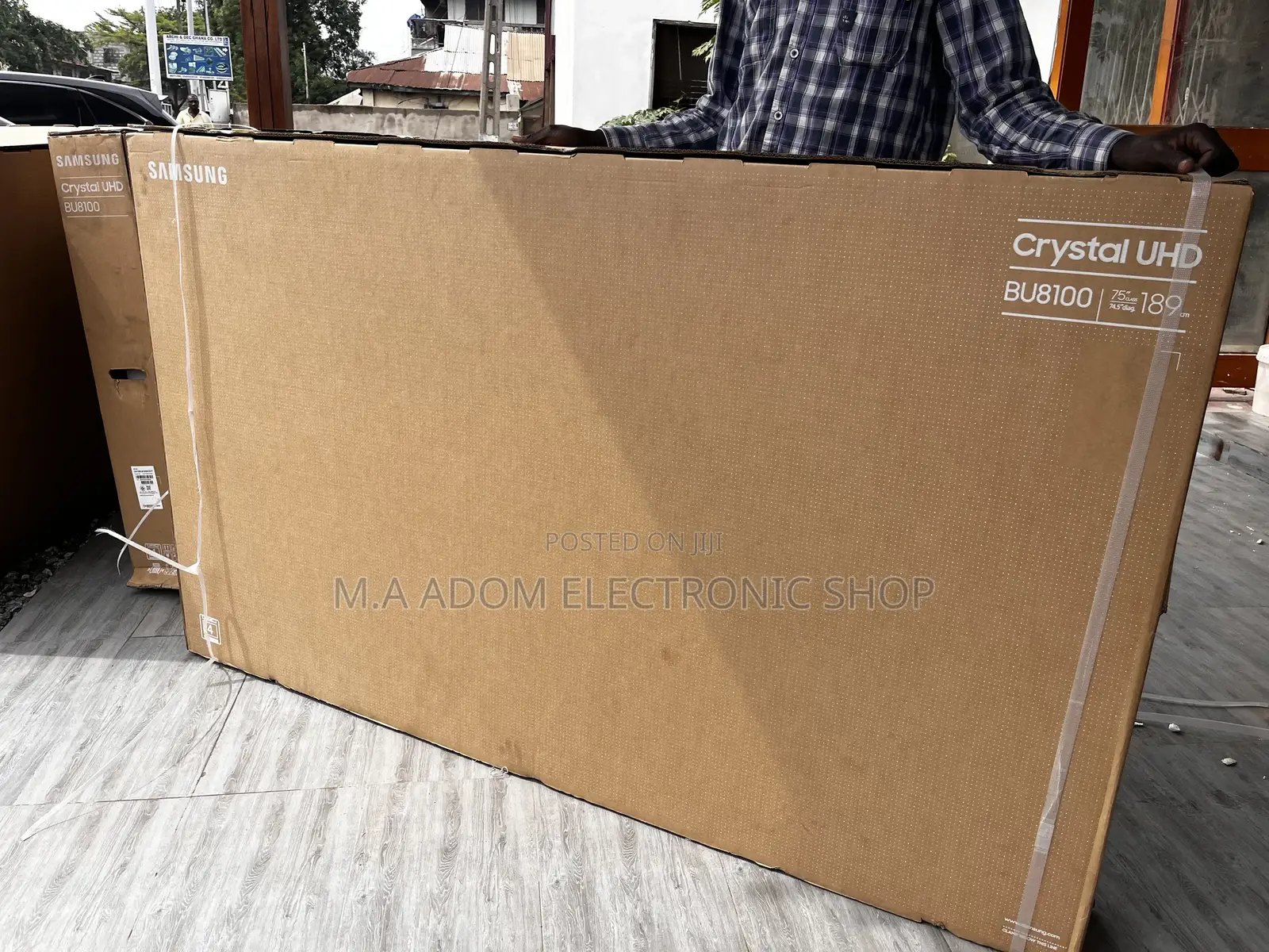 Samsung 75” 2022 Model Led Tv (Bu8100