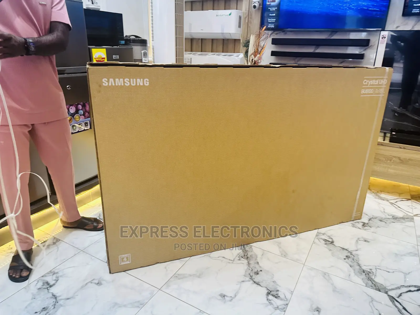 Smart Hub 75”Samsung UHD BU8000 (2022)Models Slim Tv