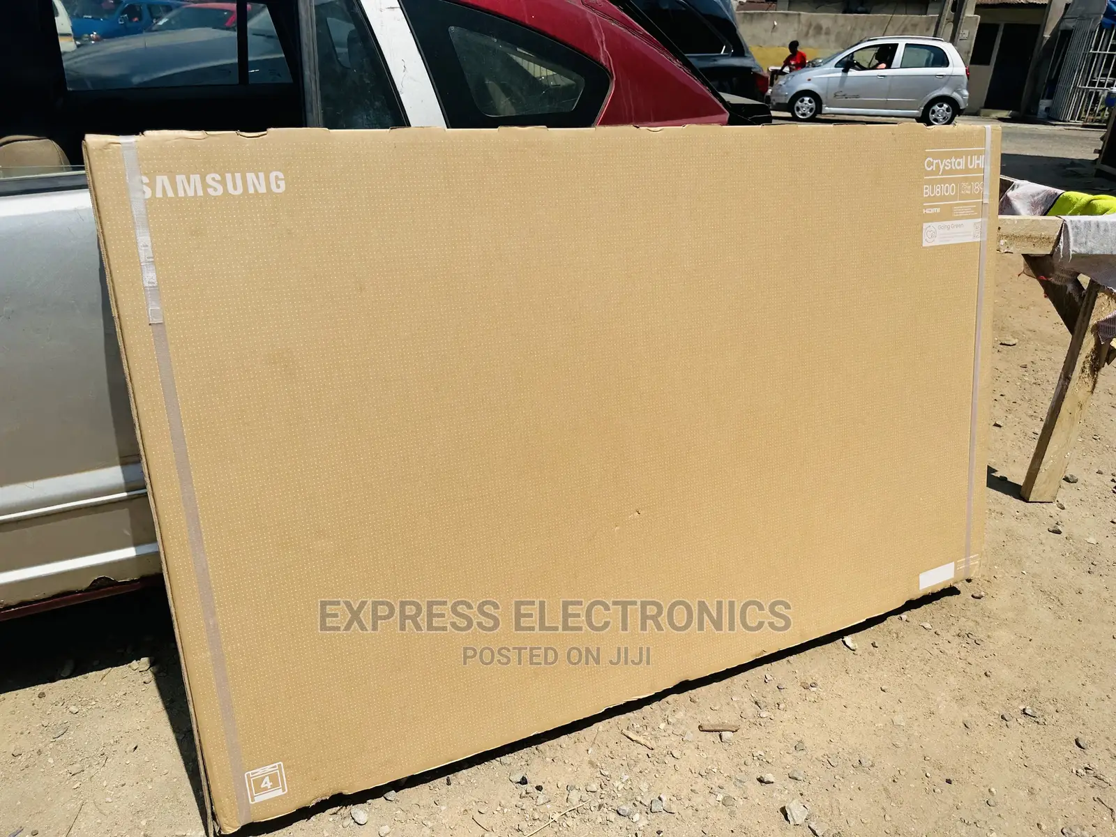 Samsung UHD Smart Hub 75”Bu8000 Provides Smooth Viewing