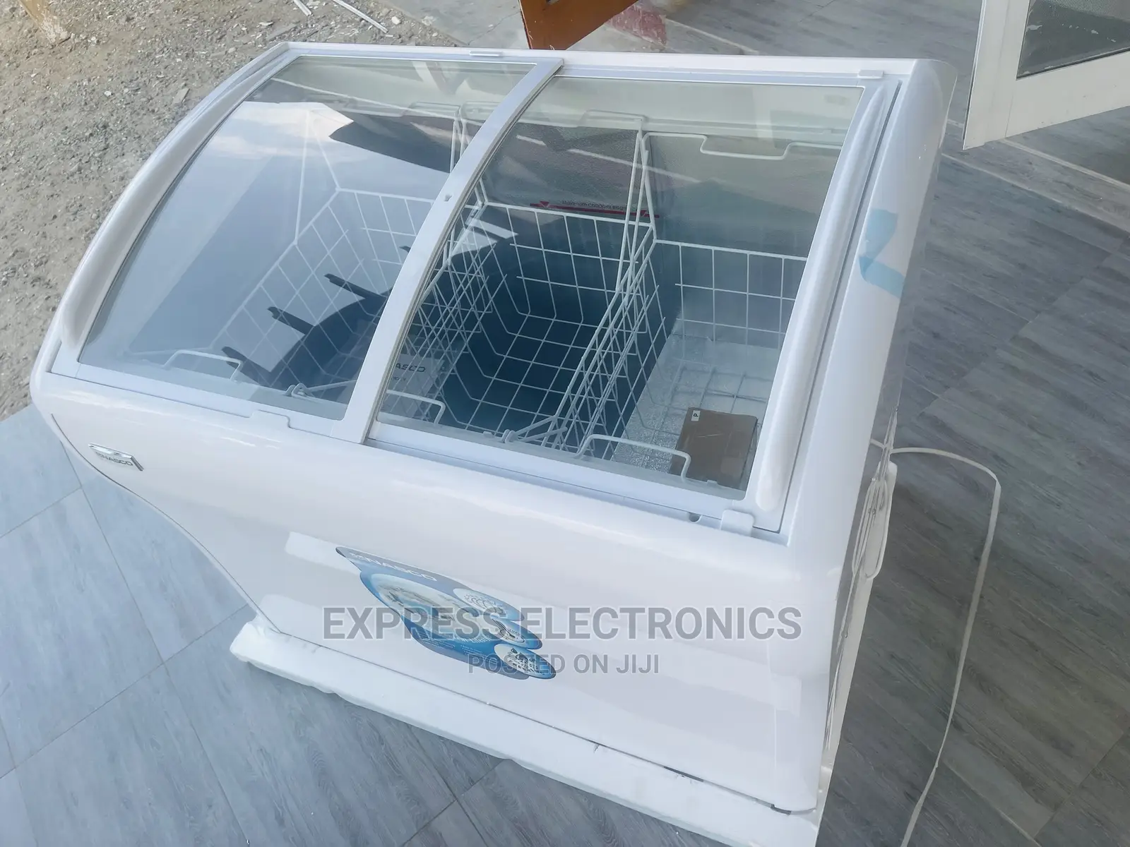 Nas-Fs782g Icecream Display Fridge Mesmeric Newly Sealed