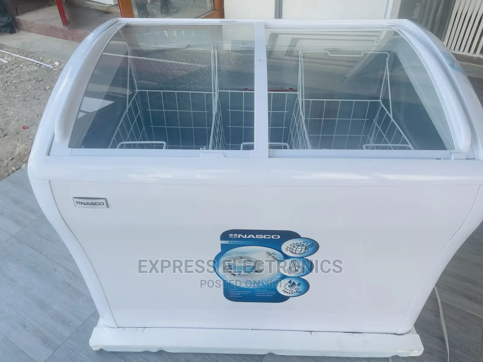Low Noise Nasco Display Freezer White Nas-Fs350g