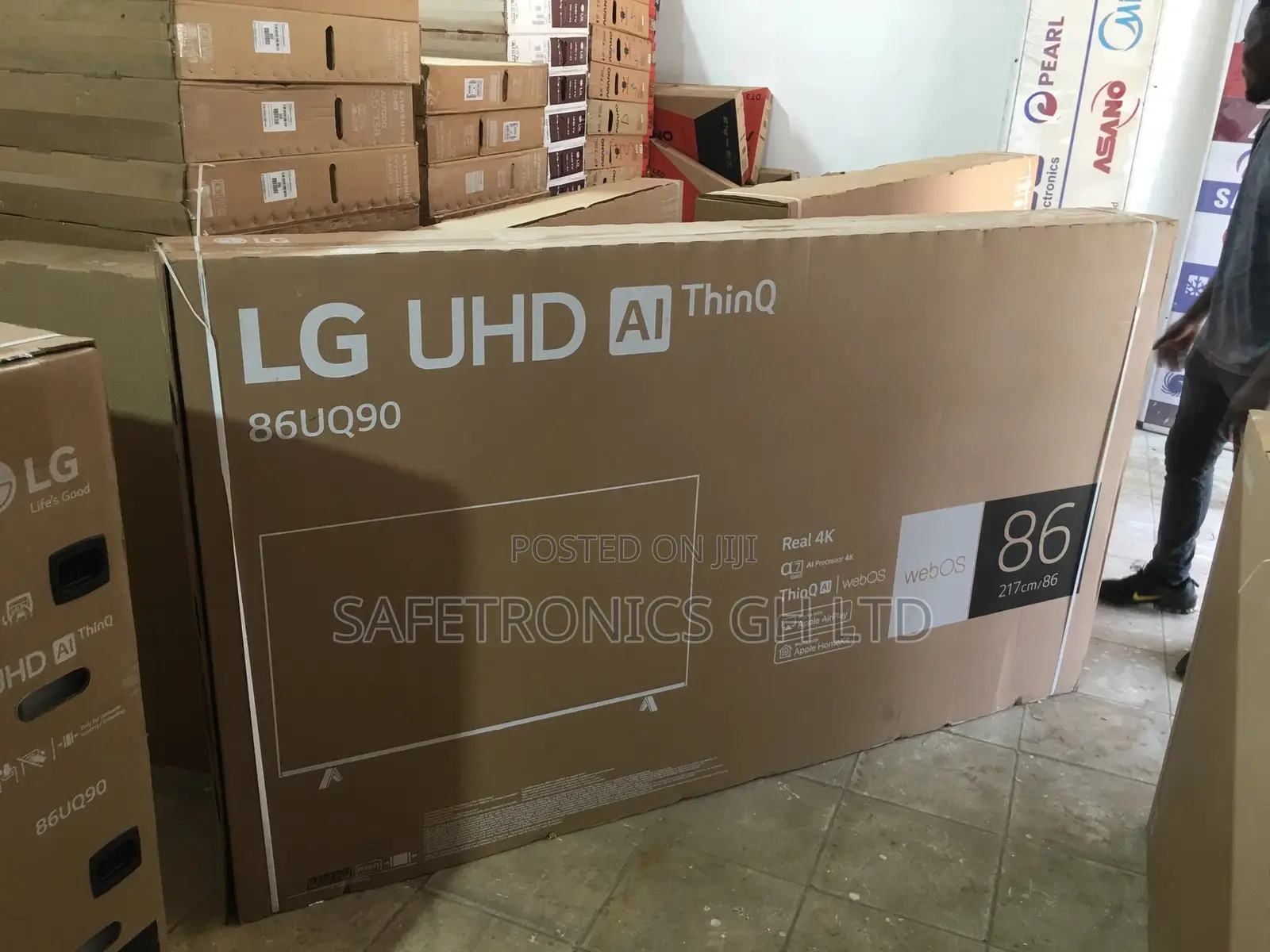 LG UHD TV 86 Inch UQ9000 Series, Cinema Screen Design