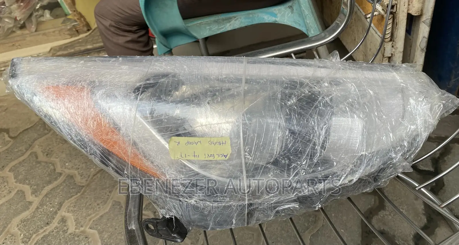 Hyundai Accent 2014 - 17 Headlights