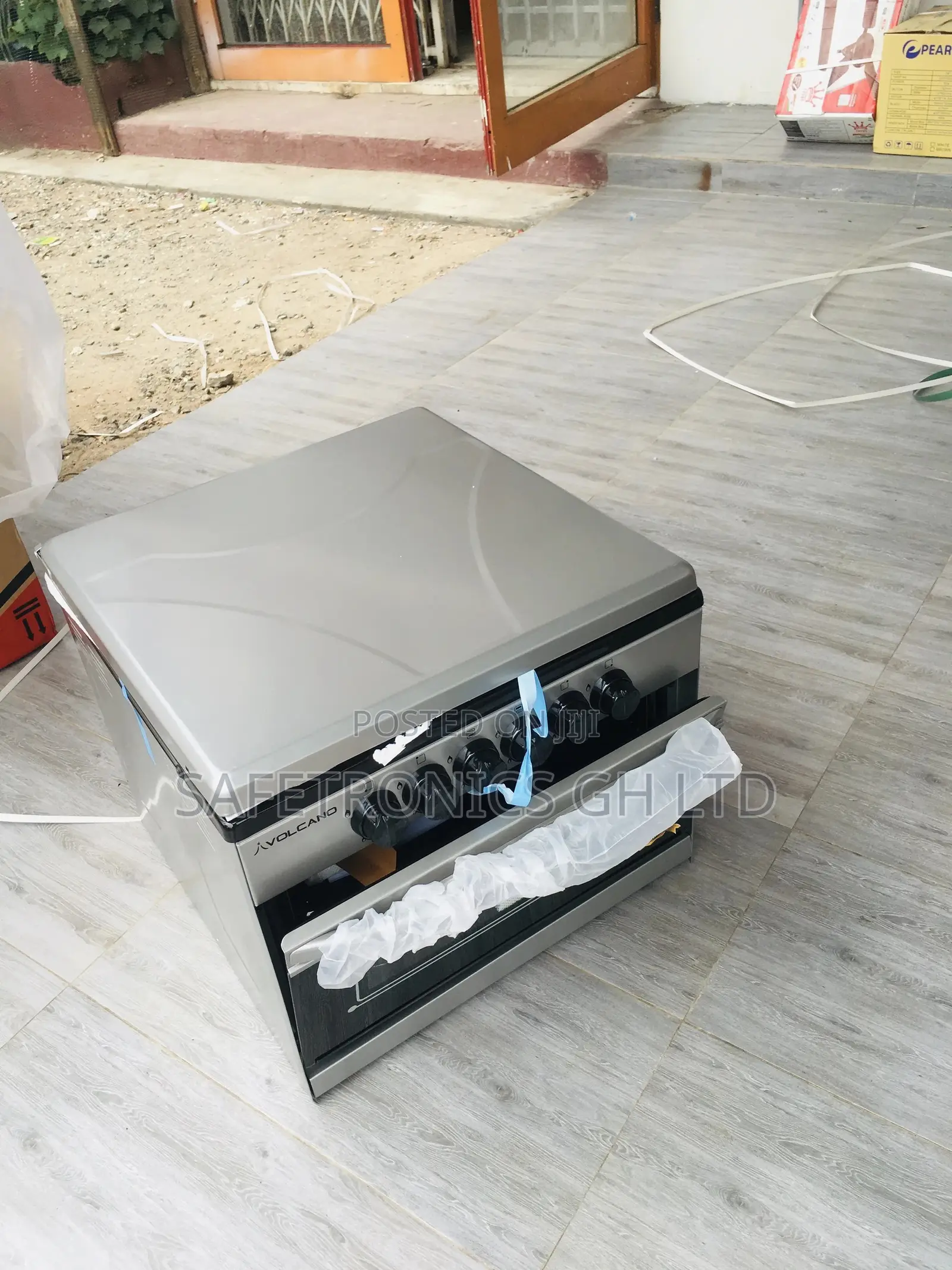 Volcano Mini Oven (4B) 4 Gas Burner, Oven and Grill