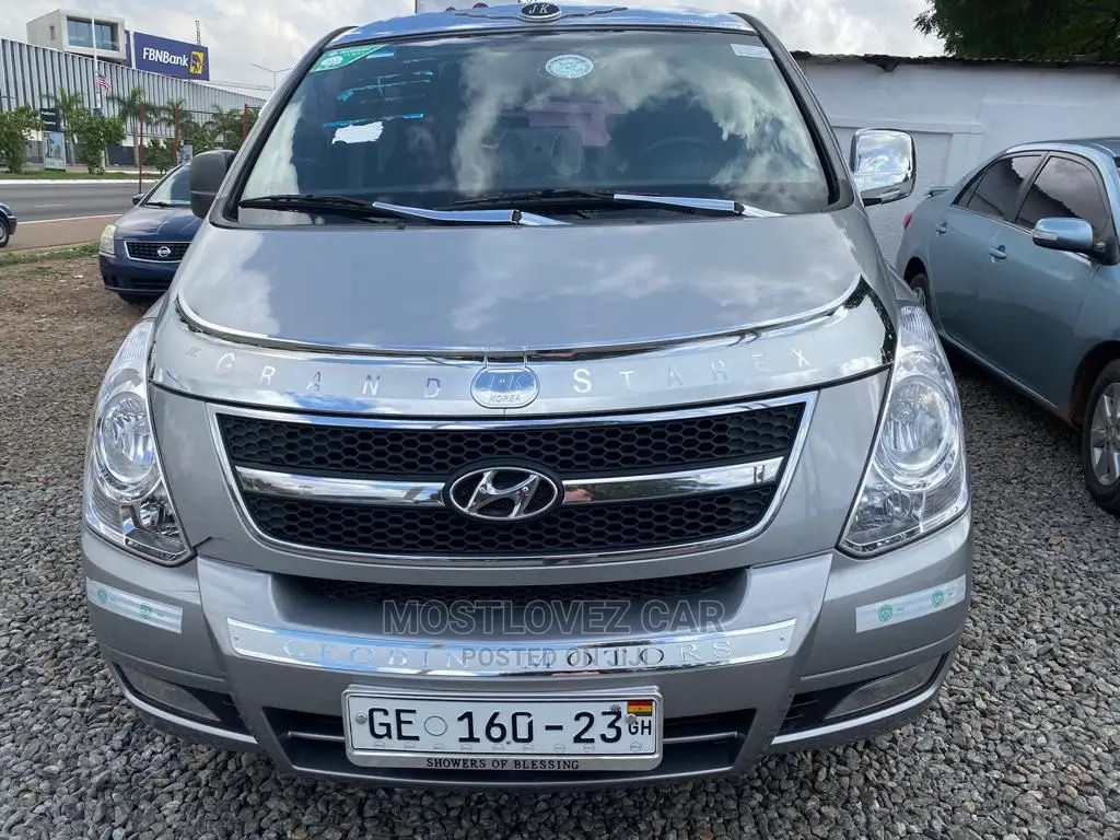 Hyundai Buses Hire Services in Ghana. Ghana Hire Van .