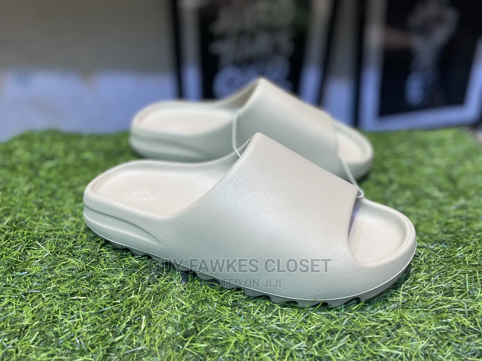 Adidas Yeezy Slides