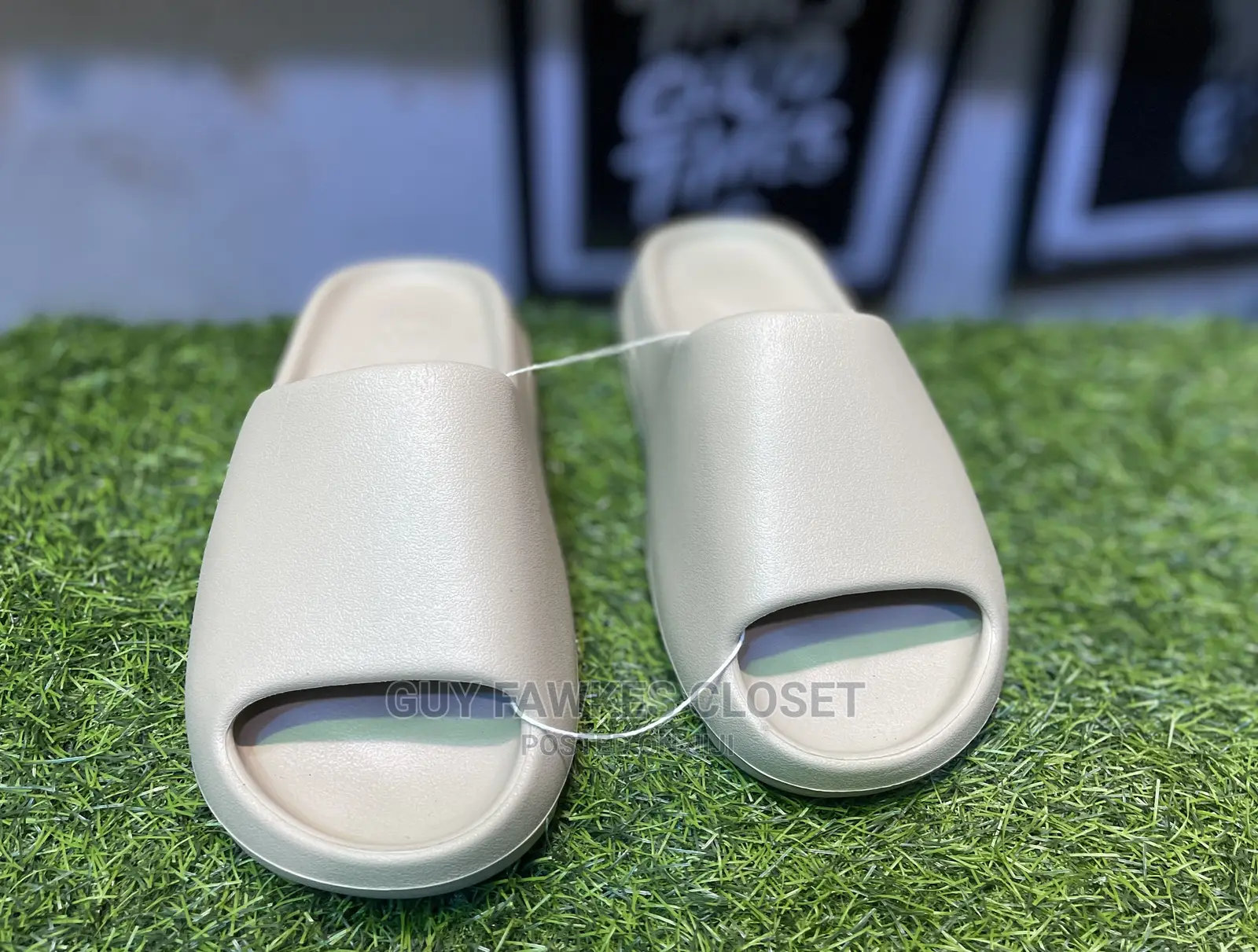 Adidas Yeezy Slides