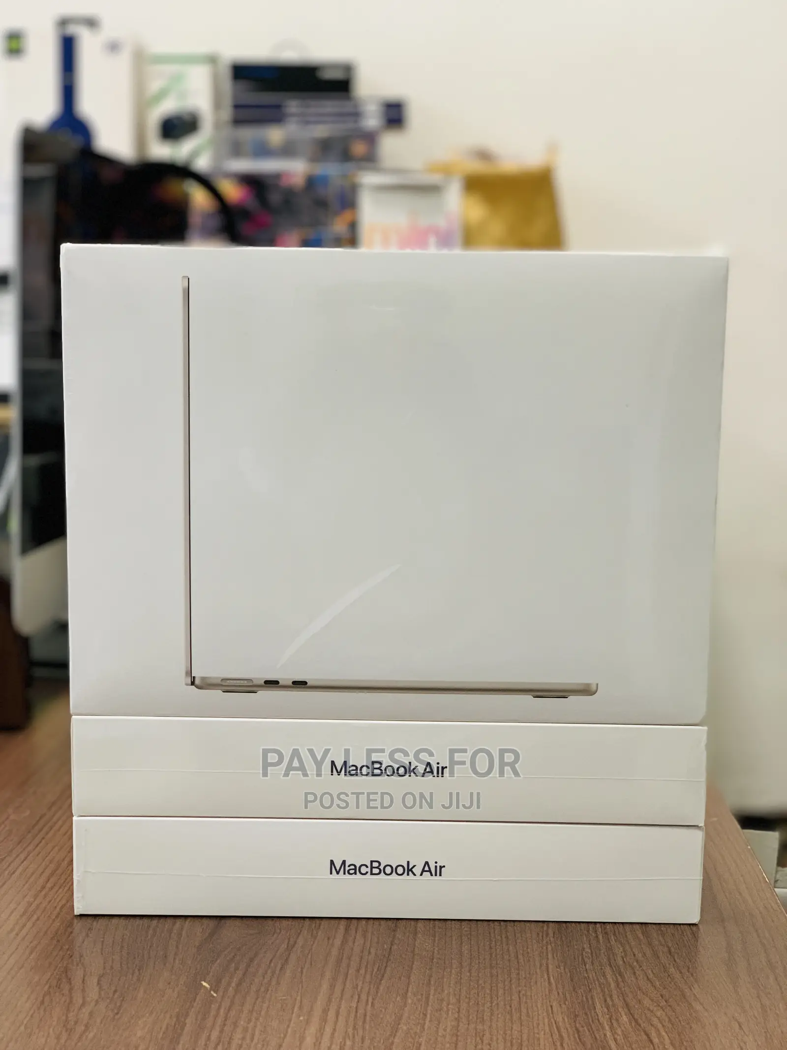New Laptop Apple MacBook Air 2022 M2 8GB Apple M2 SSD 512GB