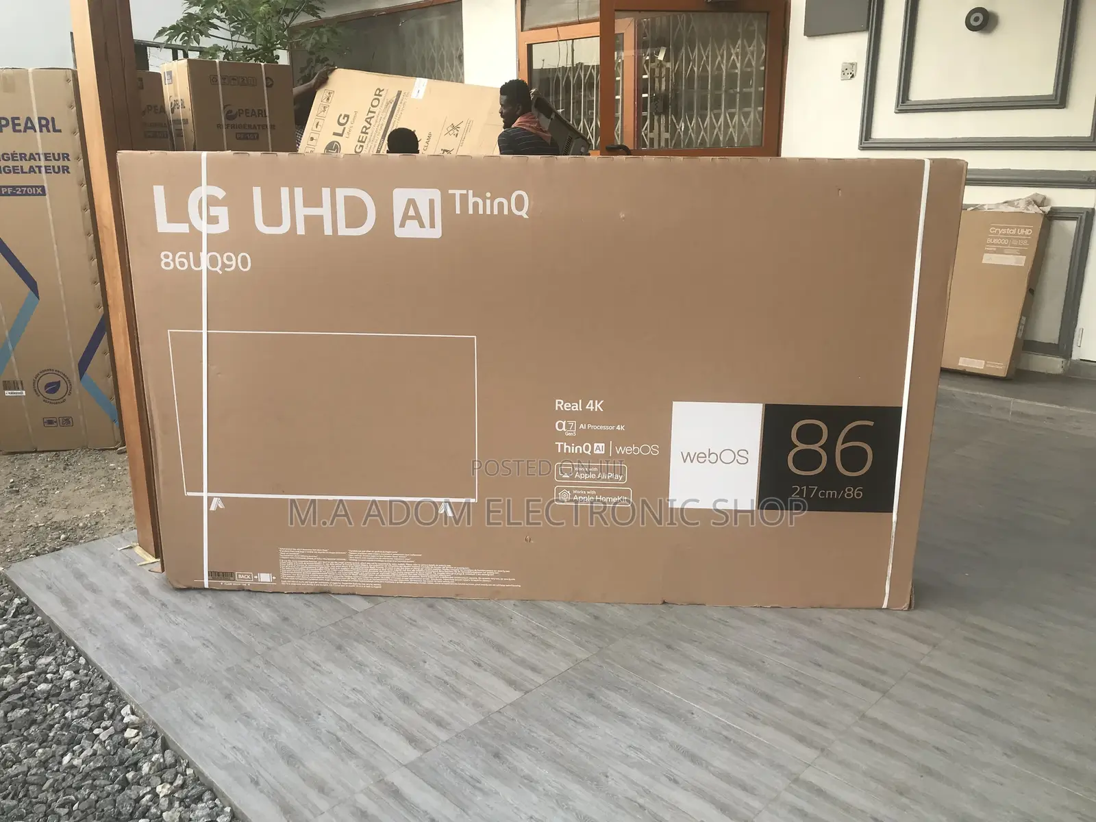 Clear View LG 86" Smart 86UQ90006LC LED TV - UHD