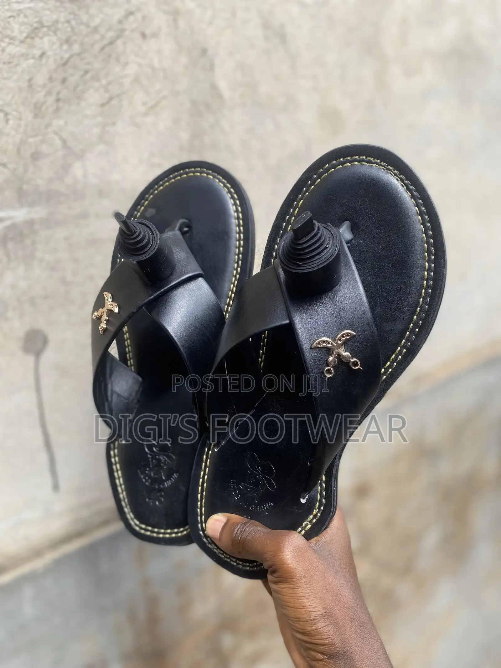 Black Traditional Ahenema/Chawchaw