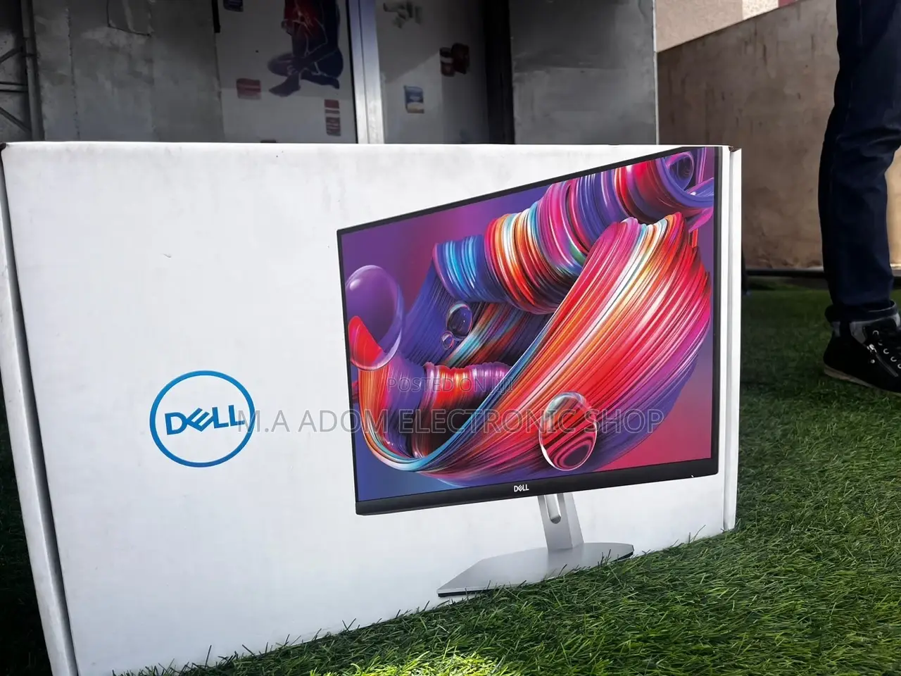 Elegant Design Dell 24” Monitor