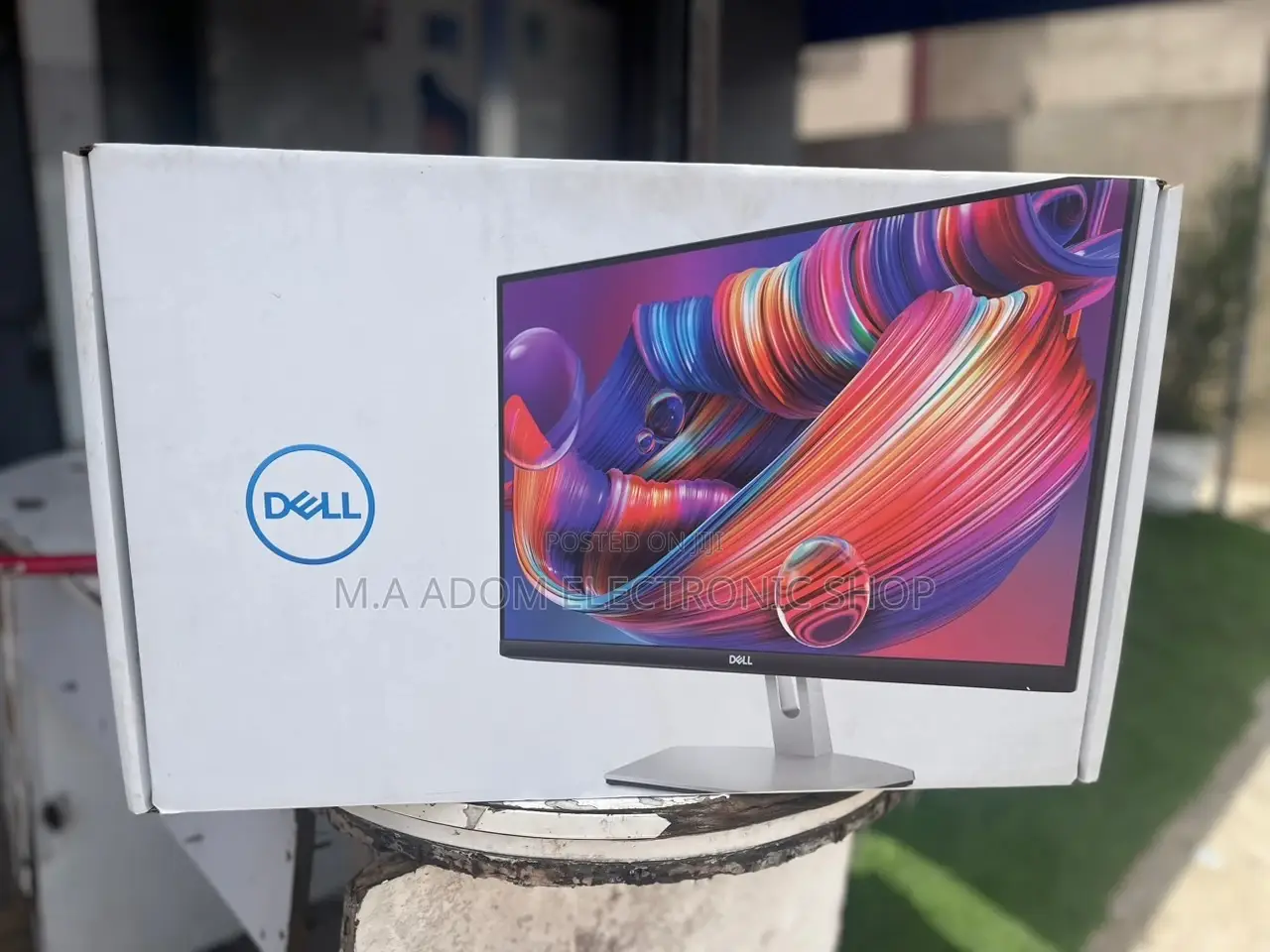 Unique Look Dell 24” Monitor