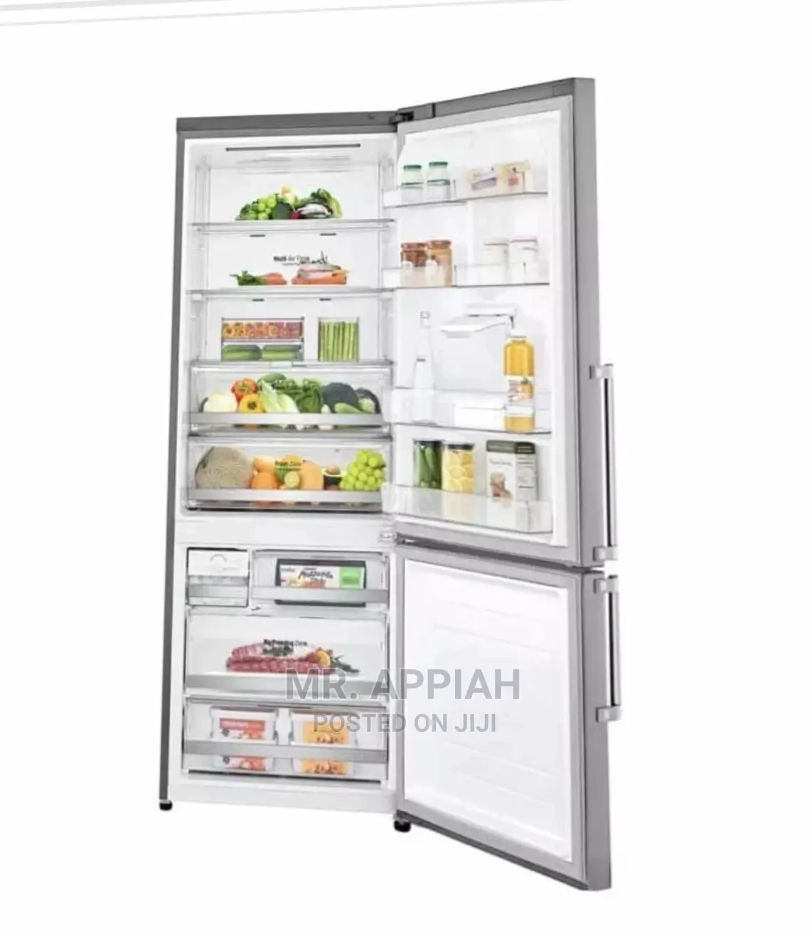 F689BLCM Refrigerator With Water Dispenser