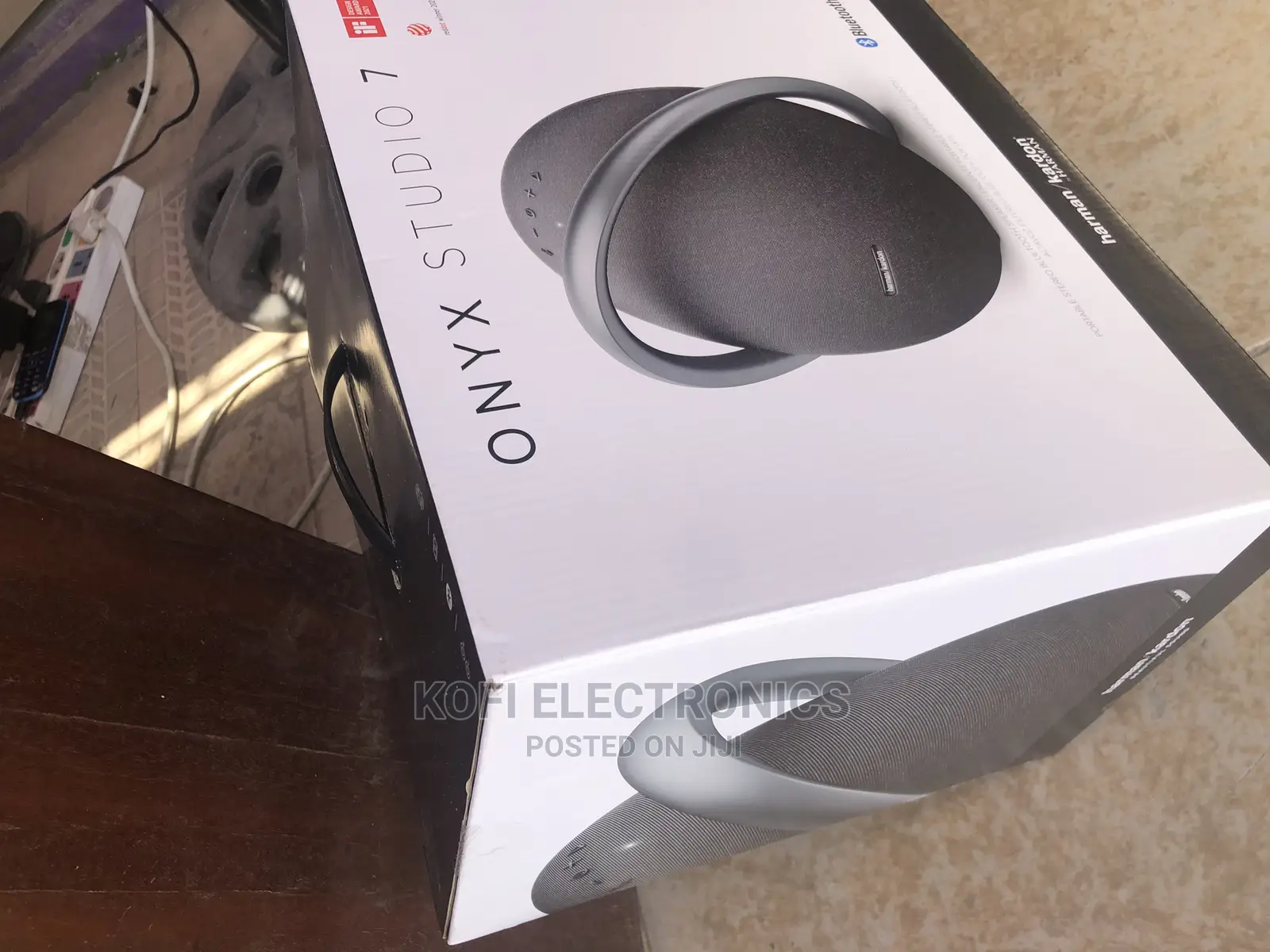 8 Hours Music Play Time Harman Kardon Onyx Studio 7 BT