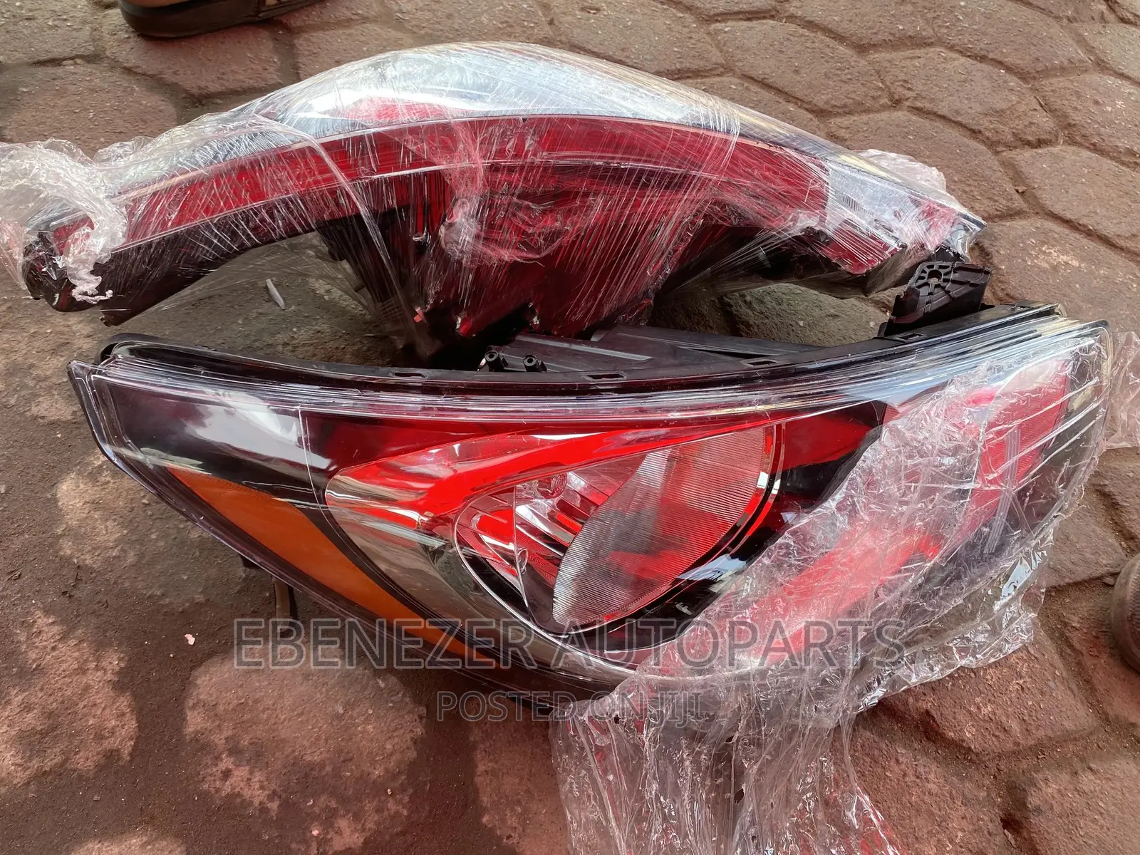 Hyundai Accent 2013 Headlights