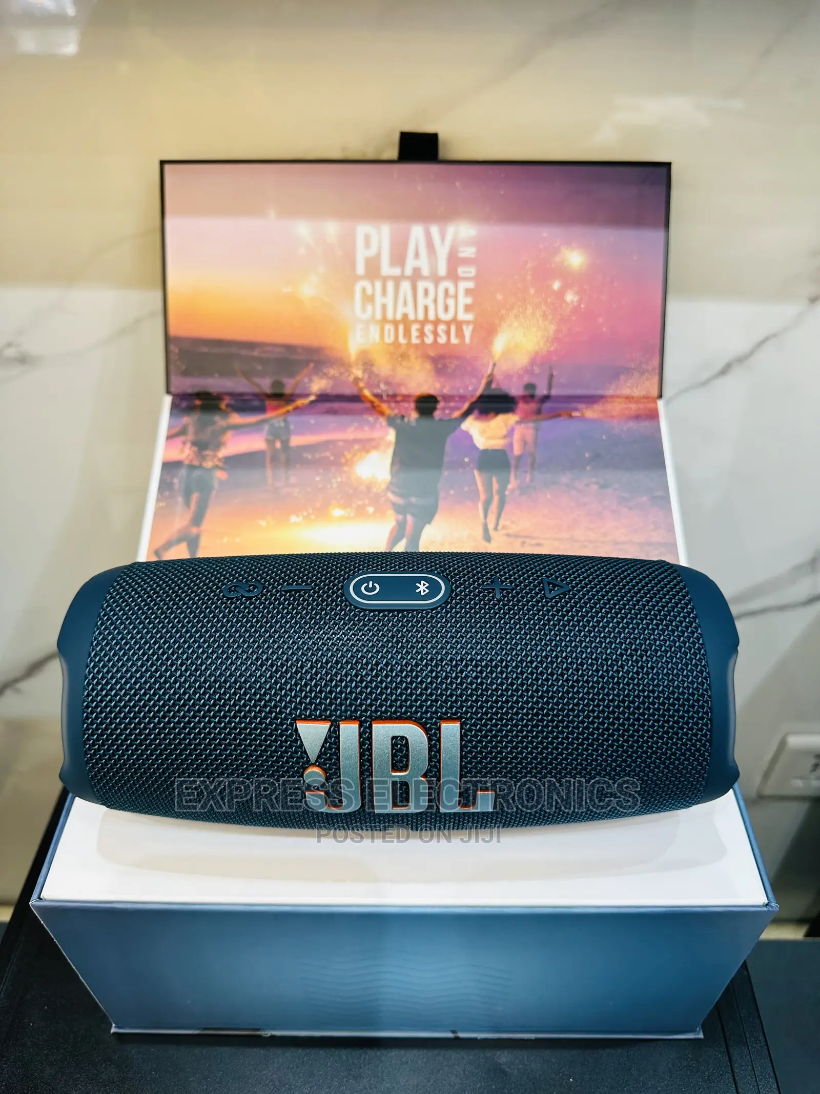 JBL Charge 5 Wireless Speaker Fresh in Box