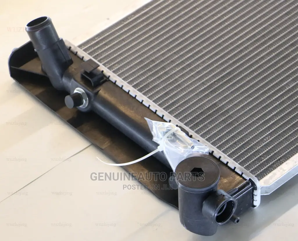 Toyota Corrolla Water Tank Radiator Cooler