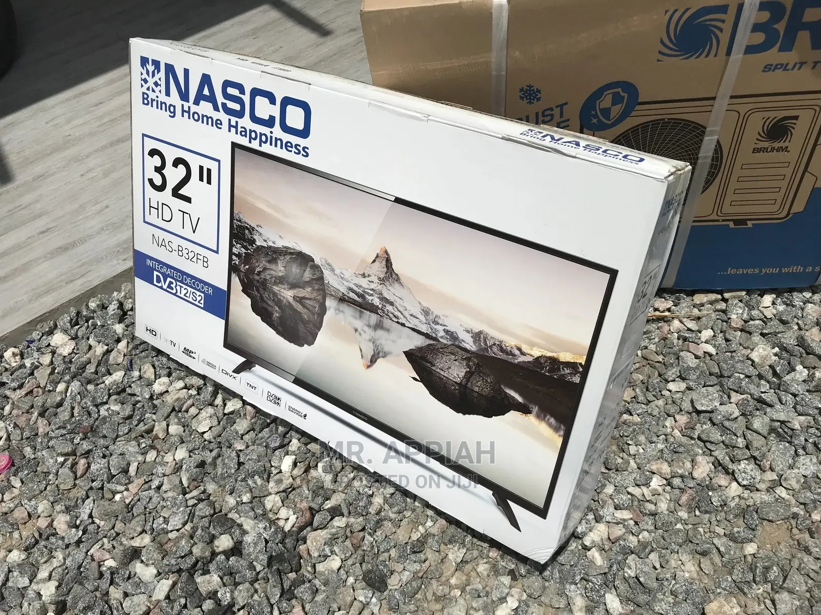 (Nas-B32fb)Brand New Nasco 32 Inches Digital Tv.